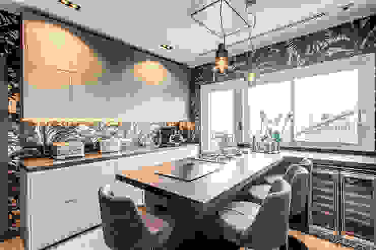 CORTINA D'AMPEZZO MOB ARCHITECTS Cucina moderna