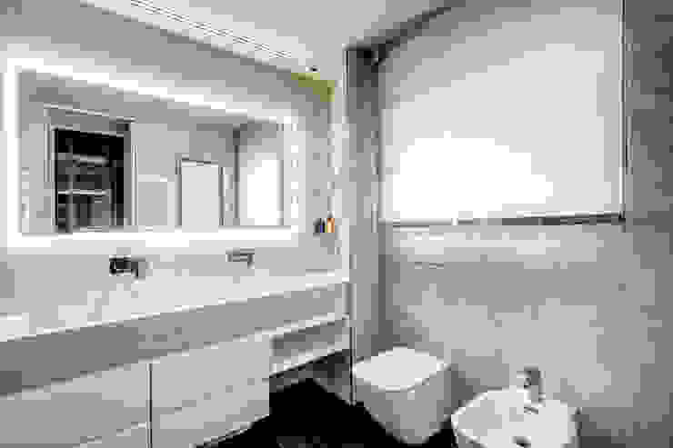 CORTINA D'AMPEZZO MOB ARCHITECTS Bagno moderno