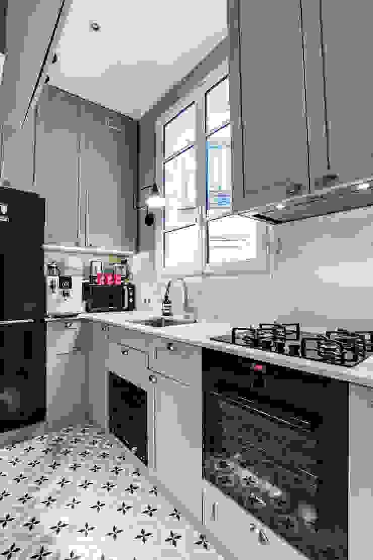 St Vincent, 4eme Mur-Intérieurs 4eme Mur-Intérieurs Modern kitchen Green