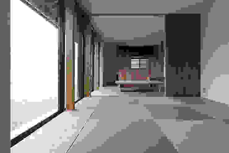 和室モダンインテリアに 現代的な畳とフローリングの関係 Homify