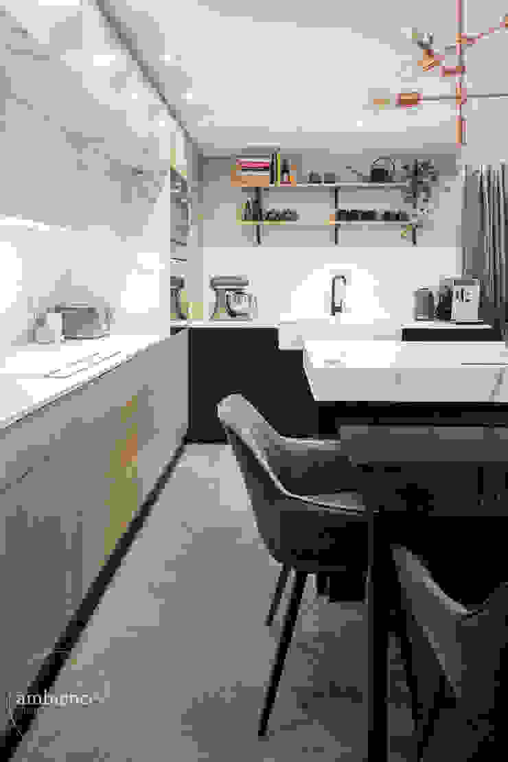 Realizacja projektu w Londynie Ambience. Interior Design Nowoczesna kuchnia