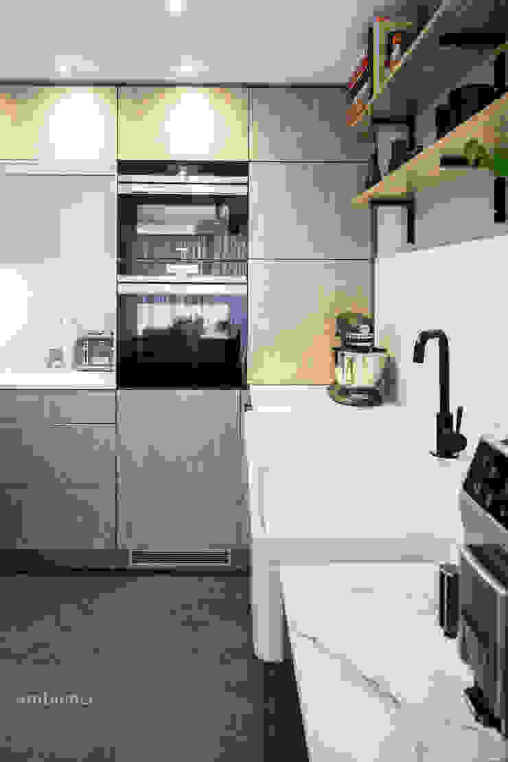 Realizacja projektu w Londynie Ambience. Interior Design Nowoczesna kuchnia