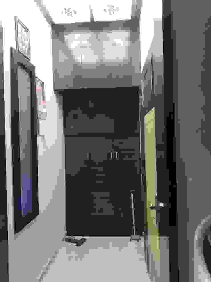 Ragiben 'A' DESIGN ASSOCIATES Modern corridor, hallway & stairs