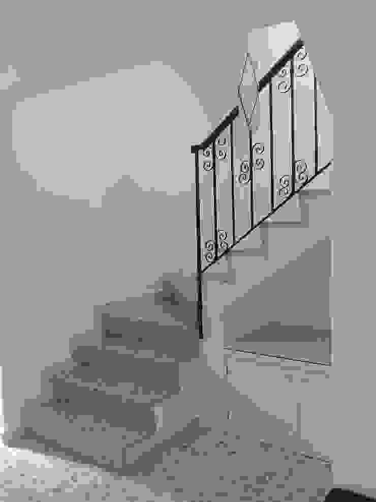 lamparas vestibulo de escaleras homify