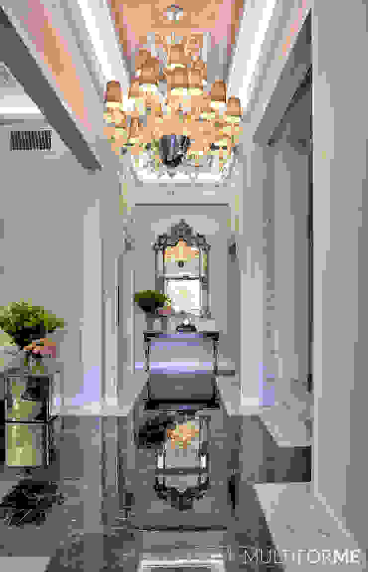 Lampadari di cristallo e marmo , MULTIFORME® lighting MULTIFORME® lighting Ingresso, Corridoio & Scale in stile classico