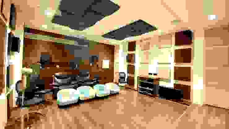 Bungalow for Dr. Shashidhar Kattimani at Ghatprabha, Karnataka A B Design Studio Eclectic style media room