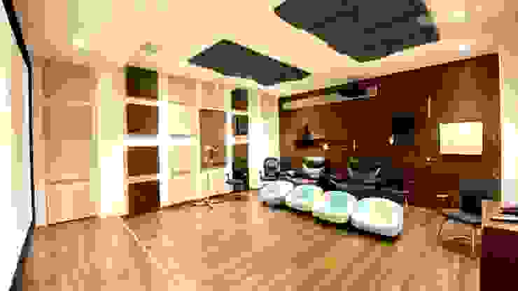 Bungalow for Dr. Shashidhar Kattimani at Ghatprabha, Karnataka A B Design Studio Eclectic style media room