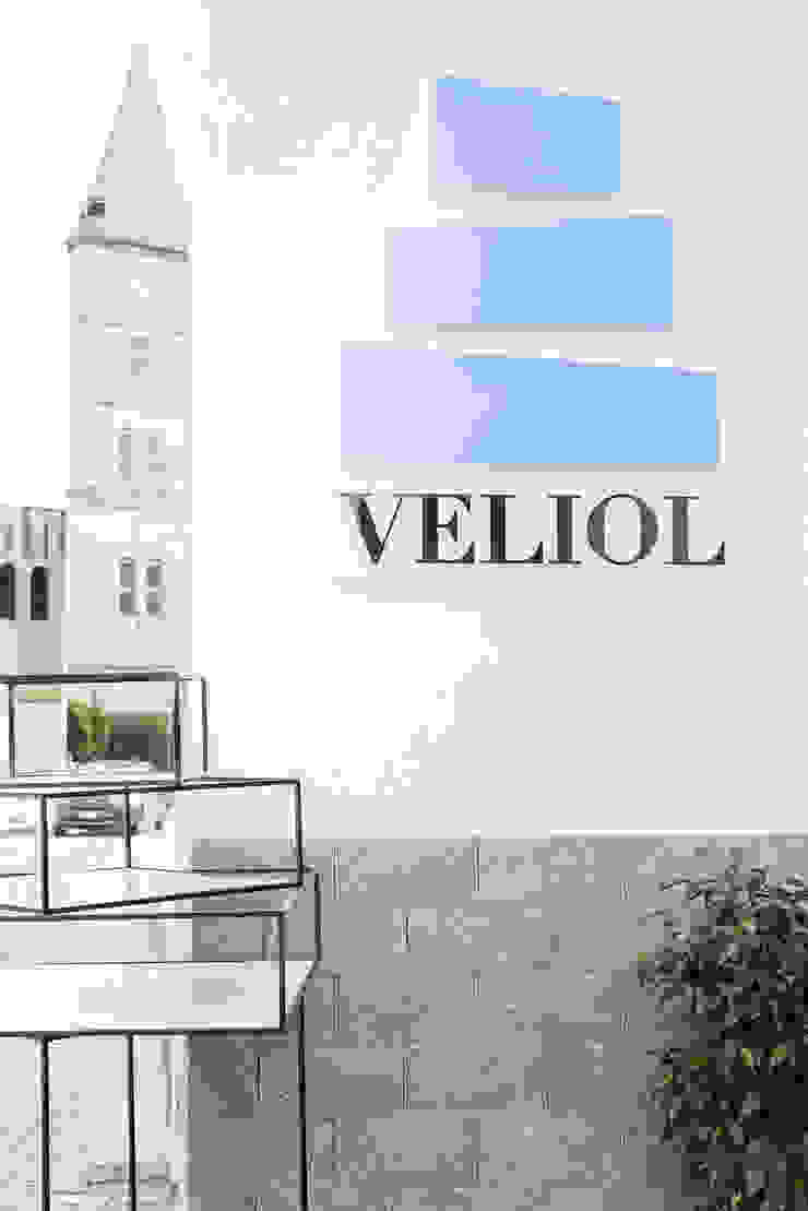 VELIOL cake design, manuarino architettura design comunicazione manuarino architettura design comunicazione Gewerbeflächen Plastik Türkis Geschäftsräume & Stores