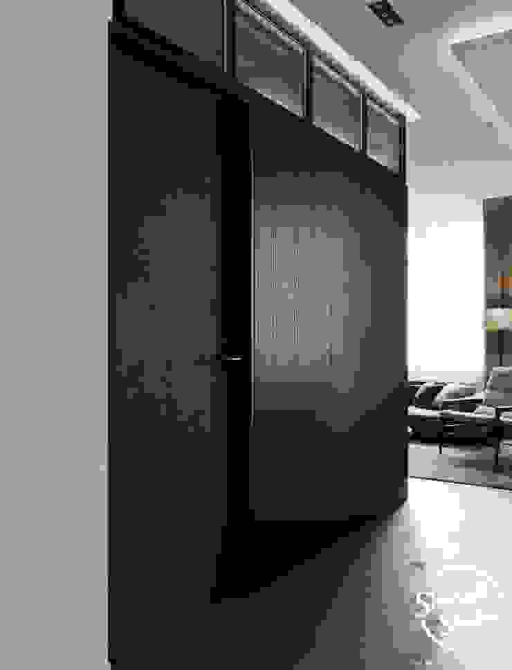 Project <q>Black</q>, Minsk Shmidt Studio Modern Living Room