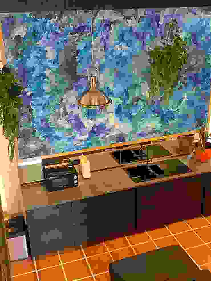 Cucina-Salotto Dr-Z Architects Cucina attrezzata cucina nera, cucina ikea, cucina, piante sospese, lanterna, pavimento in cotto, top in granito