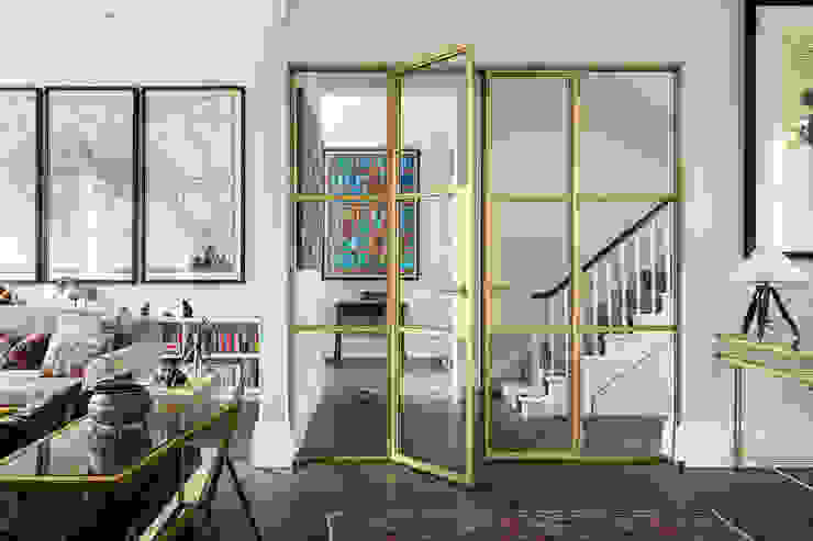 Crittall door in Gold EMR Architecture Ausgefallener Flur, Diele & Treppenhaus crittall door, gold door, design detail, intro design, glass door, wood floor