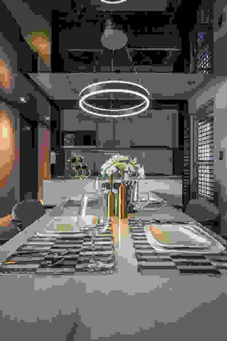 Completeness – Condominium interior design 勻境設計 Unispace Designs 現代廚房設計點子、靈感&圖片