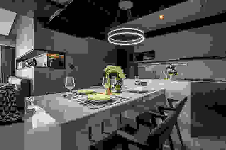 Completeness – Condominium interior design 勻境設計 Unispace Designs 現代廚房設計點子、靈感&圖片