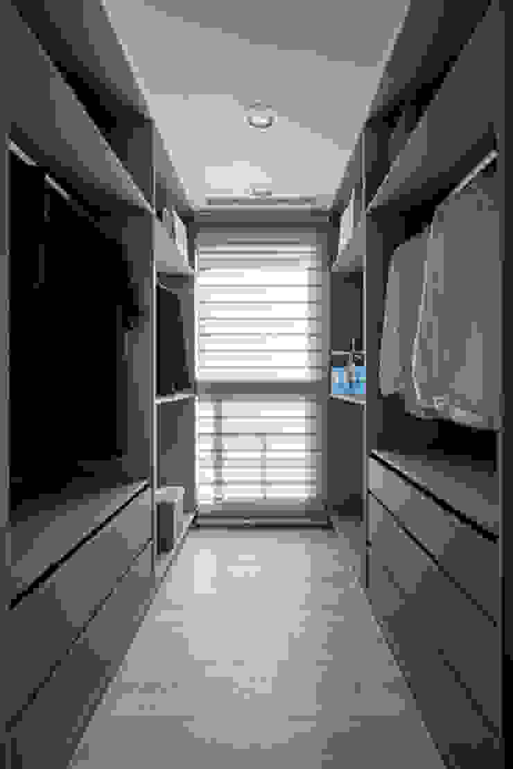 Completeness – Condominium interior design 勻境設計 Unispace Designs 更衣室