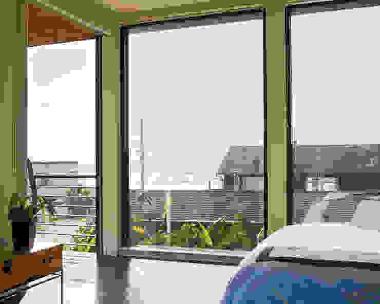 casa fatta con containers navali Soggiorno moderno di Green Living Ltd Moderno