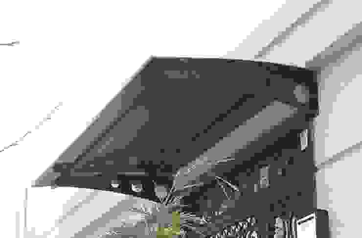 Polikarbon Sundurma Cati Kapama Sistemleri Kapi Ustu Sundurma Homify