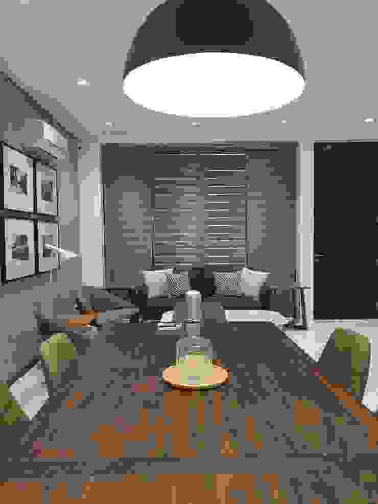 Dover Hill, San Juan D3ID Design and Build Modern dining room Wood Brown