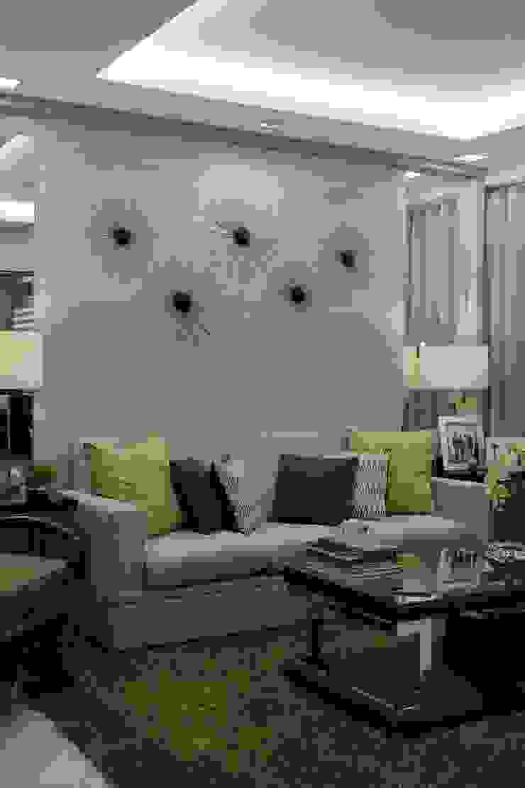 2BR Condo @ East Horizon, Ortigas D3ID Design and Build Living room Solid Wood Beige