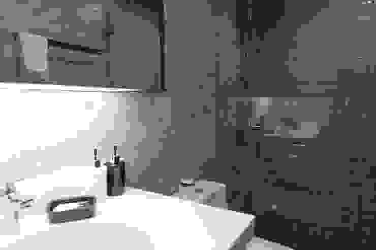 2BR Condo @ East Horizon, Ortigas D3ID Design and Build Modern bathroom Grey