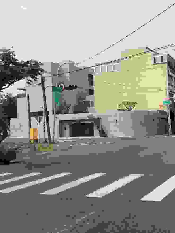 謝木木工作室 Windows & doors Doors Wood Wood effect