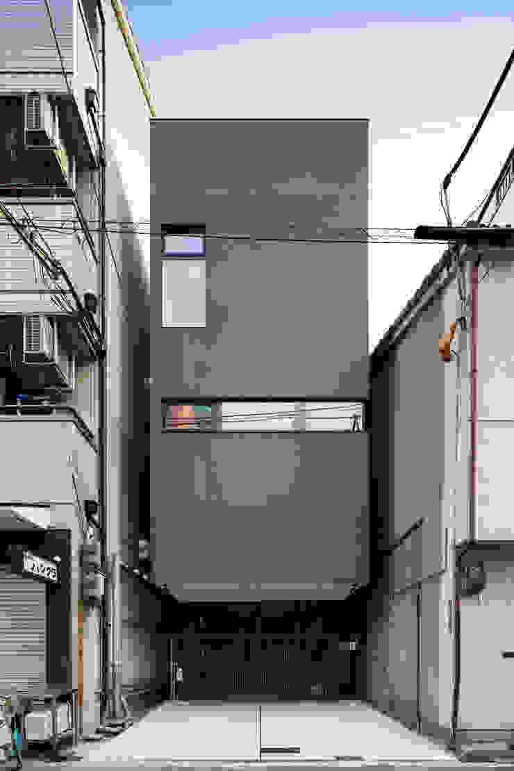 煙突天窓の家 Homify 煙突天窓の家 Homify