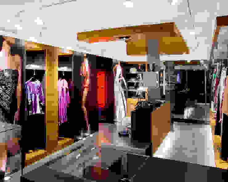 Diseño comercial para una boutique femenina en Barcelona homify