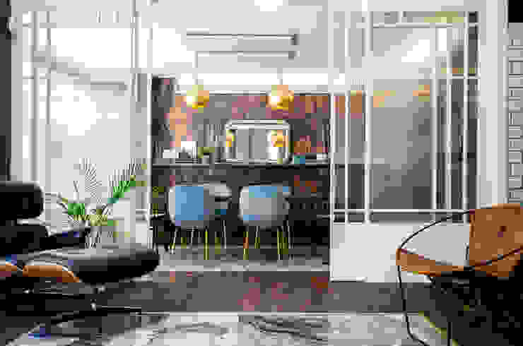 Sala de reuniones / Comedor MEDITERRANEAN FUSION S.L. Oficinas y tiendas de estilo moderno Vidrio Multicolor sala de reuniones, comedor, luminarias, dorado, papel vinílico, compac