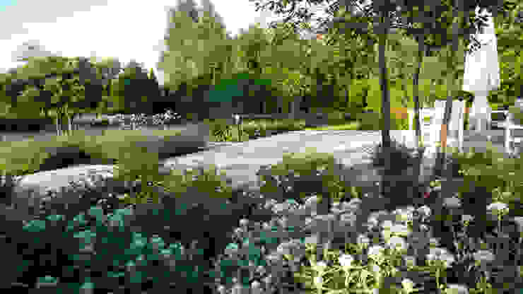 Английская неоклассика в КП Парквилл. 2019 г. ARCADIA GARDEN Landscape Studio