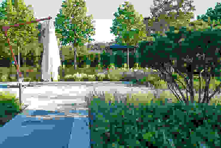 Английская неоклассика в КП Парквилл. 2019 г. ARCADIA GARDEN Landscape Studio