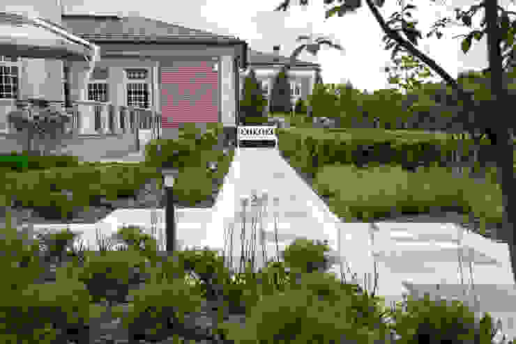 Английская неоклассика в КП Парквилл. 2019 г. ARCADIA GARDEN Landscape Studio