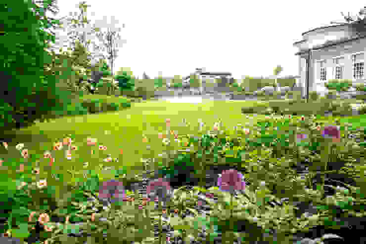 Английская неоклассика в КП Парквилл. 2019 г. ARCADIA GARDEN Landscape Studio