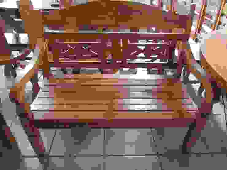 Sua sala de TV sob medida, Barrocarte Barrocarte Living room Solid Wood Stools & chairs