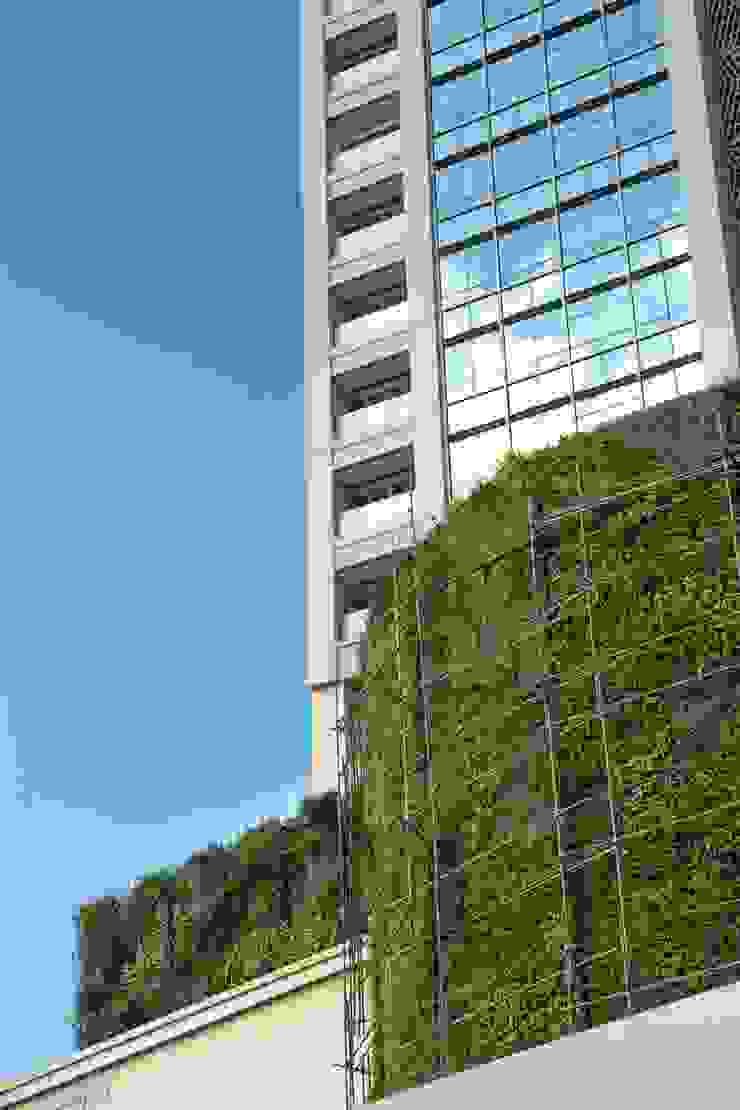 Vertical Garden Hotel Tentrem Semarang Beta Landscape Indonesia Hotel Modern Aluminium/Seng Multicolored