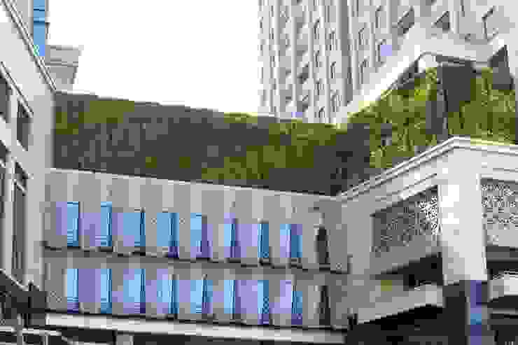 Vertical Garden Hotel Tentrem Semarang Beta Landscape Indonesia Hotel Modern Aluminium/Seng Multicolored