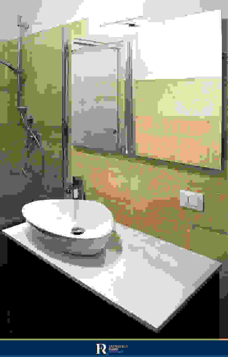 Bagno zona giorno Francesca Rubbi Architecture Bagno moderno Ceramica Beige bagno, progetto bagno moderno, progetto bagno gres, progetto bagno piccolo, bagno ikea
