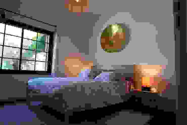 SAB & CO Modern style bedroom