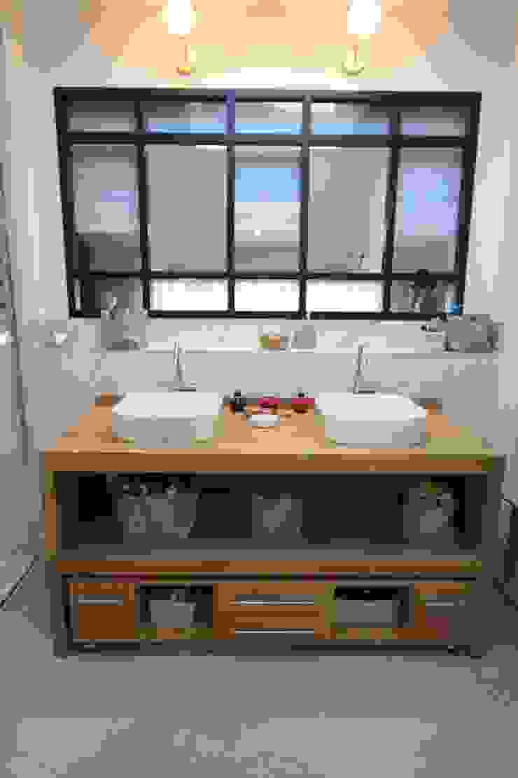 SAB & CO Modern bathroom
