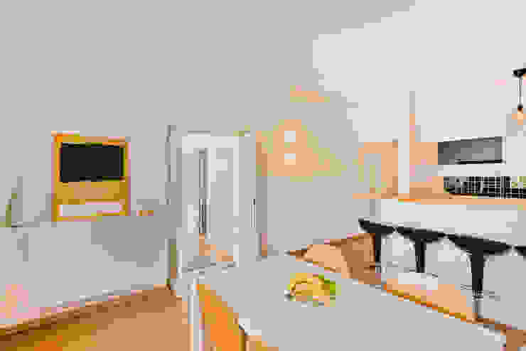 Propriété Générale International Real Estate Ruang Makan Modern