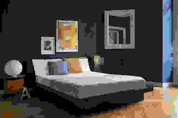 Ristrutturazione <q>chiavi in mano </q> di appartamento in stabile d'epoca ( fine '900 ) Casahome Restructura di Sparascio P.I. Antonio s.a.s.