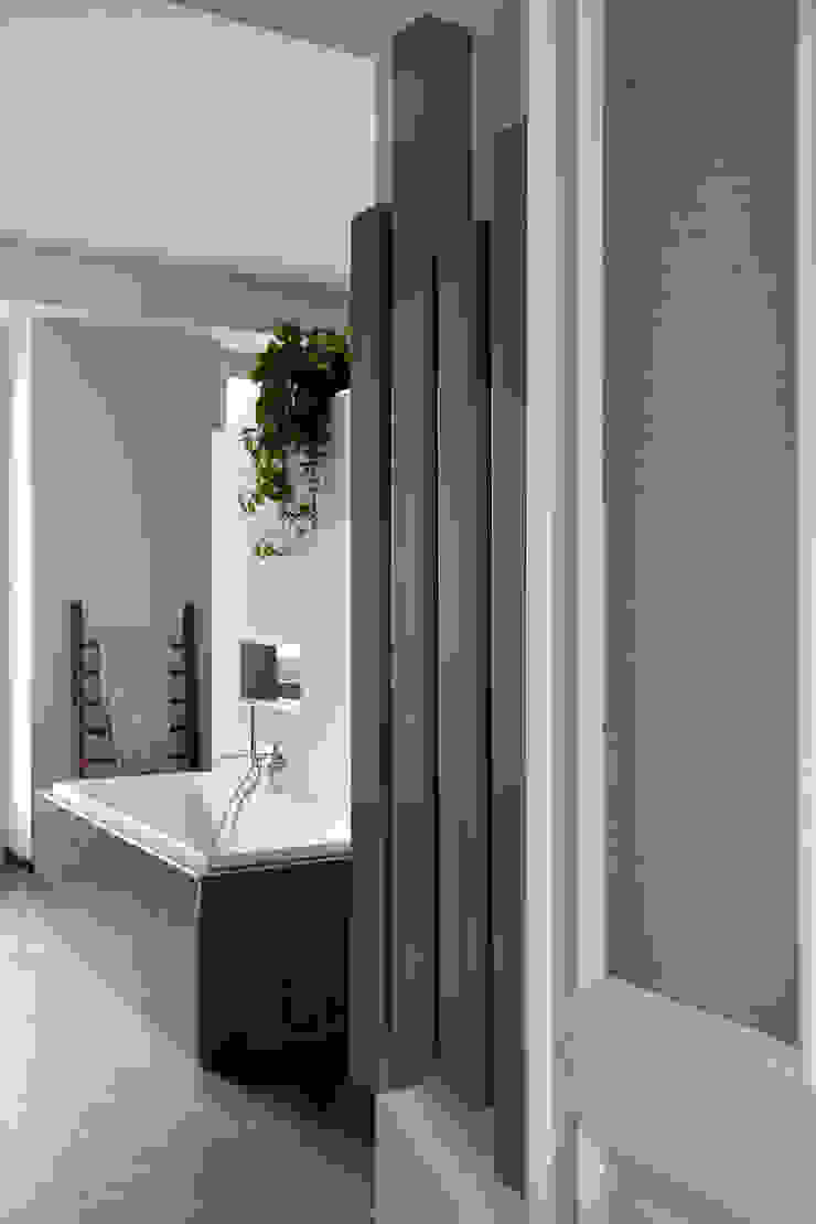 Ristrutturazione <q>chiavi in mano </q> di appartamento in stabile d'epoca ( fine '900 ) Casahome Restructura di Sparascio P.I. Antonio s.a.s.