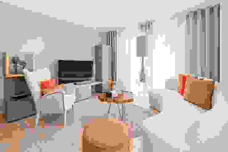 Propriété Générale International Real Estate Ruang Keluarga Modern