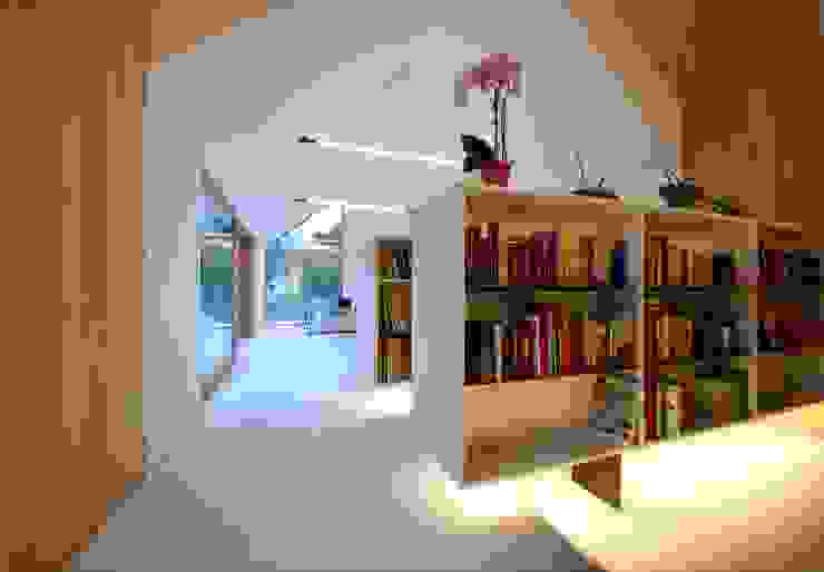 Kultursalon Niederleis Ausgefallene Wohnzimmer von 3rdskin architecture gmbh Ausgefallen