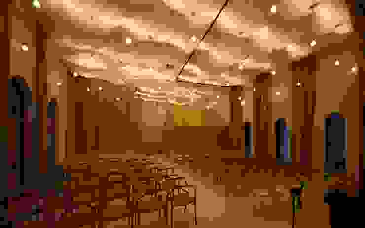 Kultursalon Niederleis Ausgefallener Multimedia-Raum von 3rdskin architecture gmbh Ausgefallen