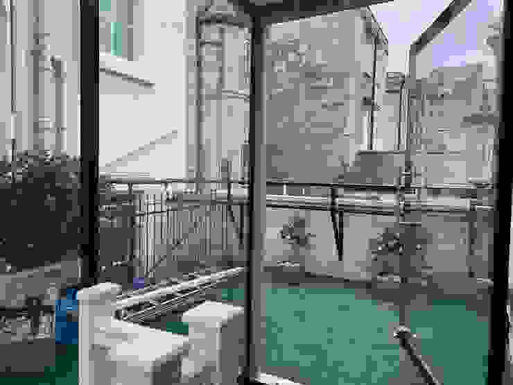 Bath Winter 2020 Glass Structures Limited Modern Corridor, Hallway and Staircase