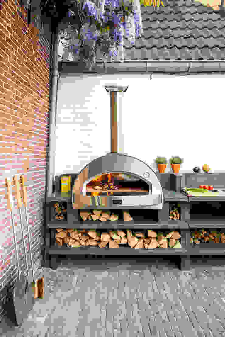 4 PIZZE oven with the fire going Alfa Forni Modern Terrace pizza oven, outdoor kitchen, cooking tools,Accessories & decoration
