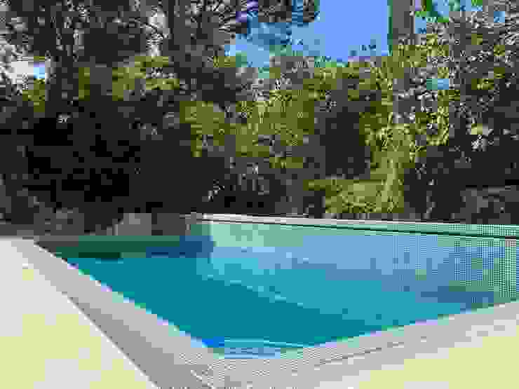Gomez-Ferrer arquitectos สระในสวน