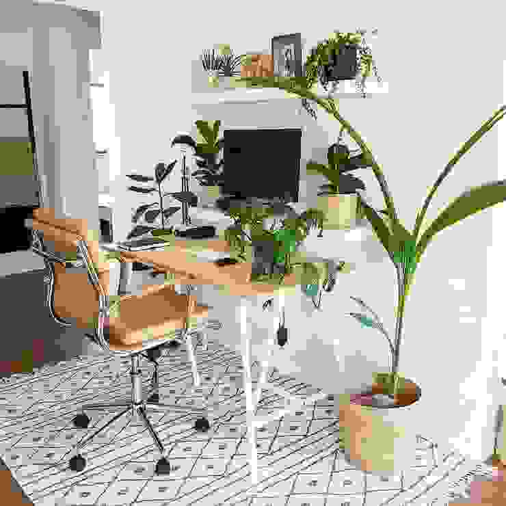 Home office com plantas Bioma Plants EscritórioAcessórios e decoração bioma, decoração interior, design de interiores, design e decoração, plantas, paisagismo, homeoffice, escritório