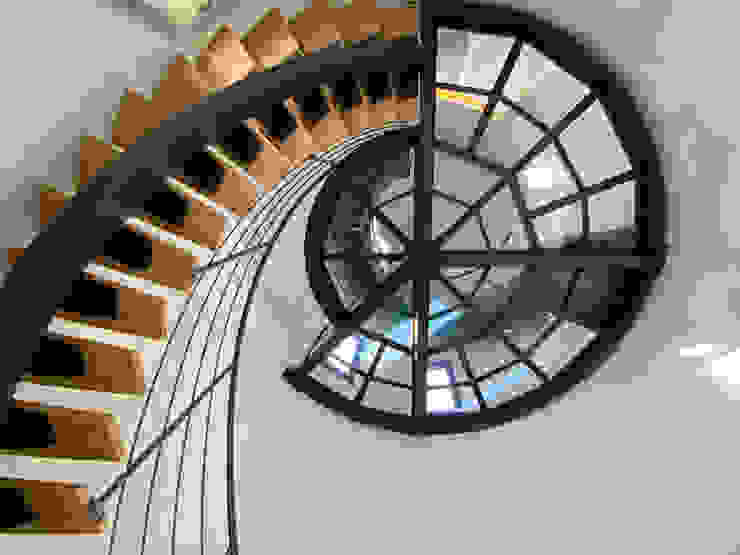 Escalier métallique prestige., LBMS. Fabrice Lamouille LBMS. Fabrice Lamouille درج حديد Black