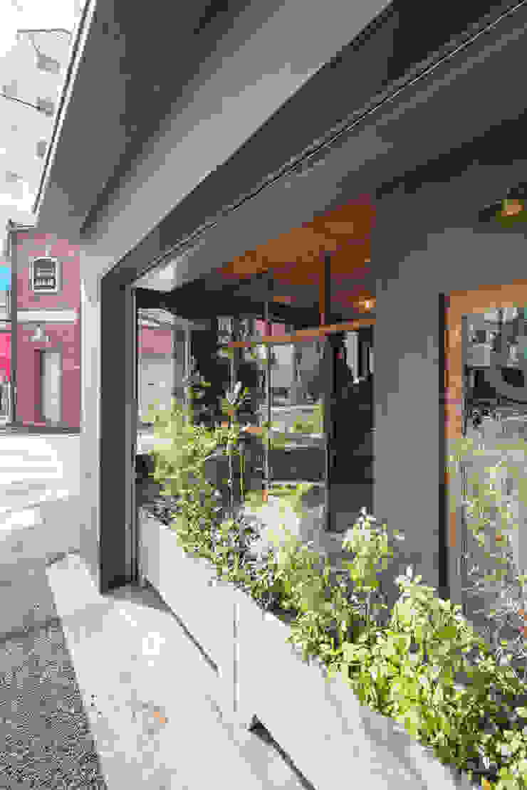 土圭屋とsanrokucoffee Homify