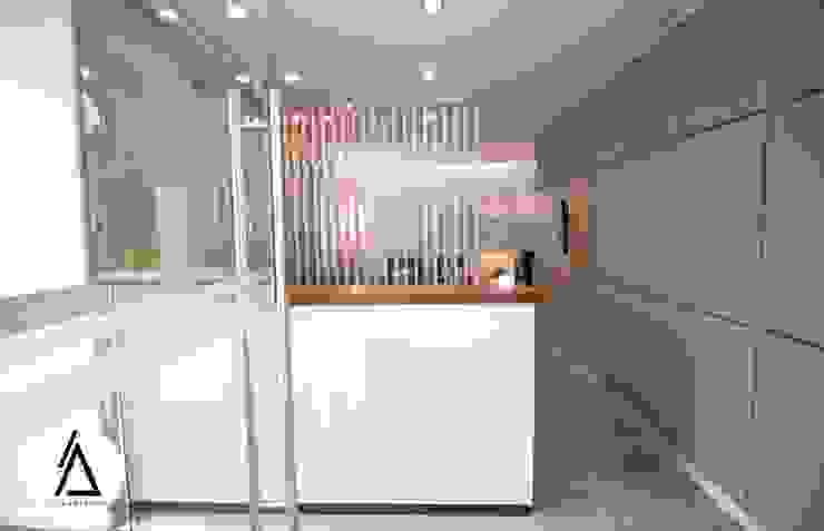 Projeto - Arquitetura de Interiores - Clinica EA Smile Areabranca Clínicas modernas